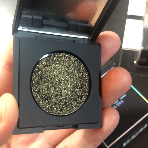 Makeup bundle #1 - Picture 2 of 2